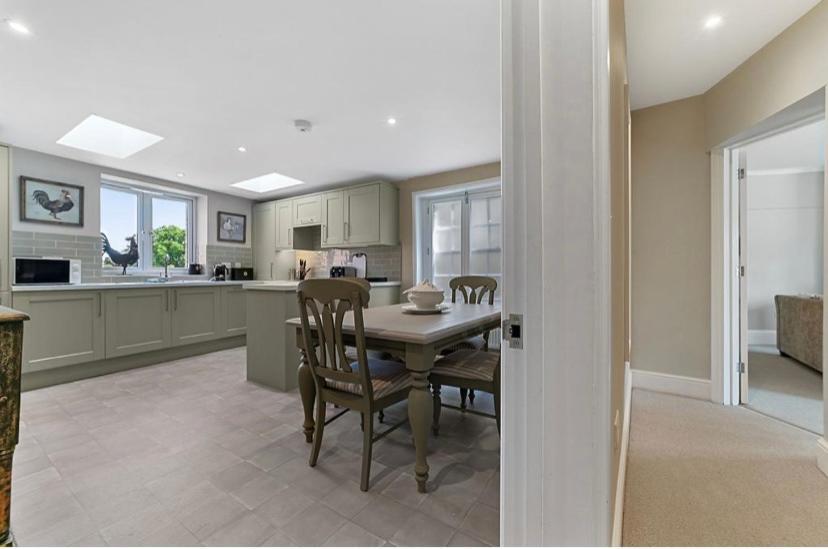 119 Northgate St - Delightful One Bedroom Apartment With Fantastic Living Space Bury St. Edmunds Экстерьер фото